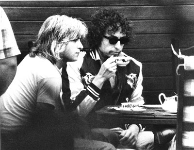 Dylan1978 Unveröffentliches Dylan-Foto von 1978 im Backstage-Bereich von Nürnberg.