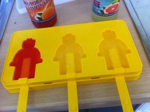 1x Blutorangen- und 2x Grapefruit-Saft in die Box