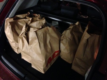 Nur ins Auto muss ich die Tüten noch selbst tragen.