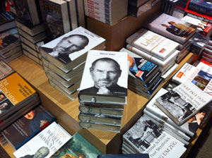 Steve Jobs Biografie als gedrucktes Buch.
