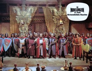 Gleich gibt es Kloppe für die Nibelungen. Den Soundtrack lieferte Rolf Wilhelm.