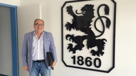 Löwenfan Josef Wieser im Allerheiligsten.