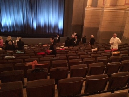 Sofakissen und mehr im Festspielhaus. 