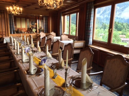 Ein bisschen königlich - die Tafel für eine Festlichkeit, 