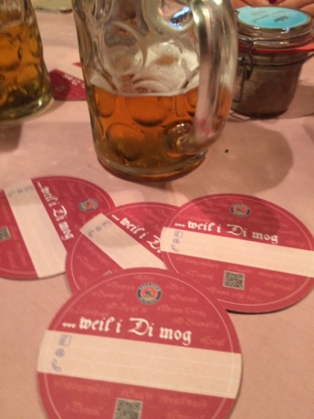 Bierdeckel helfen bei der Kontaktaufnahme.