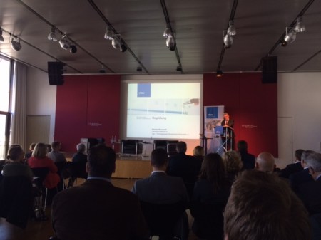 "Wir wollen die Games-Branche stärken und gezielt eine Brücke zwischen der klassischen Wirtschaft und der Computerspielbranche schlagen“, erklärte vbw vbw-Hauptgeschäftsführer Bertram Brossardt