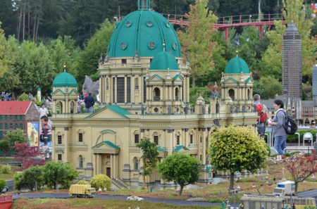Der Berliner Dom aus Lego.