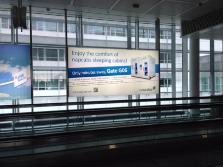Die Werbung ist mir am Flughafen München aufgefallen.