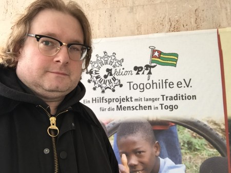 Ich habe mir in Togo die Arbeit kritisch angeschaut und kann sagen: Die Hilfe kommt bei Aktion PiT – Togohilfe e.V. an. 