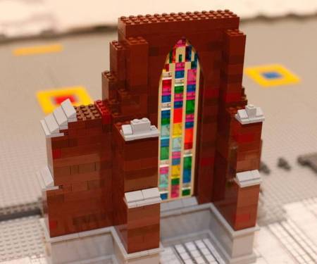 Das Ulmer Münster wird in Lego nachgebaut. Foto: Legoland
