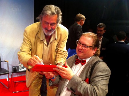 Helmut Dietl gab mir ein Autogramm auf mein iPad.