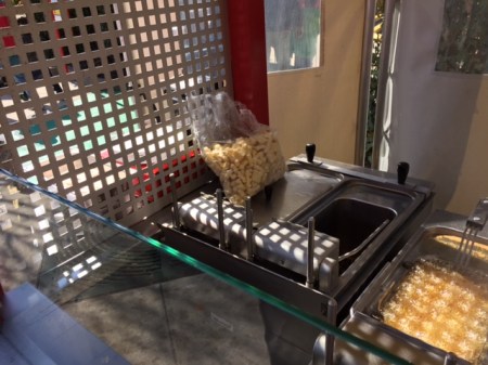 Aus der Tüte ins heiße Fett: Die Lego-Pommes