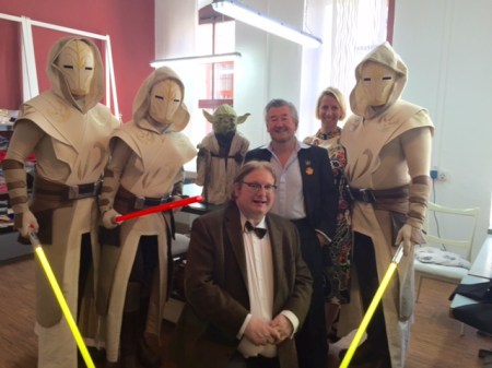 Yoda, Nick Maley, Clone-Wächter und ich.