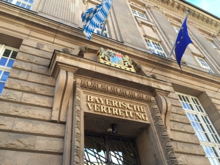 Die bayerische Landesvertretung war Ort der Übertragung.