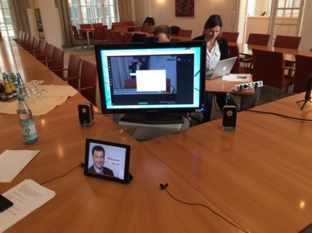 So sah der Minister den Hangout.