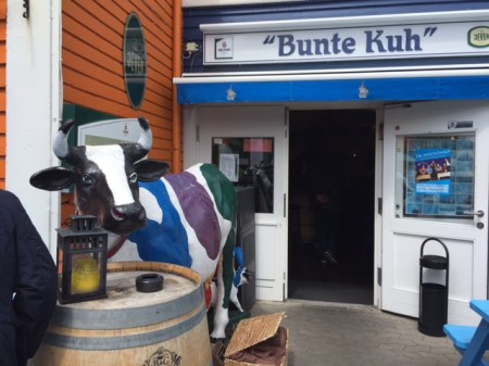 Eingang zur Bunten Kuh auf Helgoland.