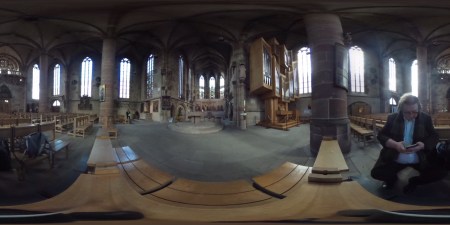 360 Grad Aufnahme der Frauenkirche Nürnberg. Wer es in 360 Grad sehen will, bitte den nachfolgenden Link klicken.