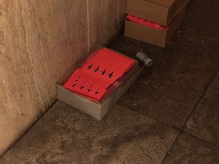 3D-Brillen am Eingang.