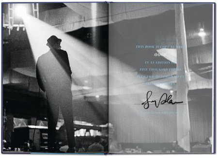 Phil Stern schuf wunderbare Bilder von Sinatra. Foto: Taschen