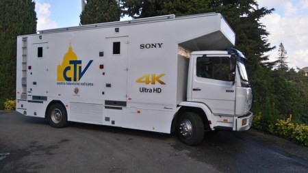 Der neue Ü-Wagen für den Papst. Foto: Sony