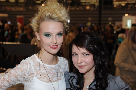 Auf der Friseurmesse HAARE in Nürnberg gibt es schon Brautfrisuren.