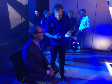 Der Verkehrsminister im virtuellen Auto.