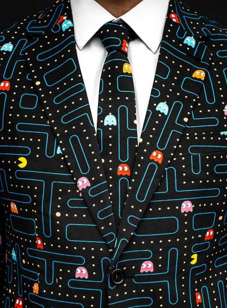 Mein neuer Anzug mit Pac Man-Motiven. Perfekt für mich als Retro Gamer. Foto: maskworld.com