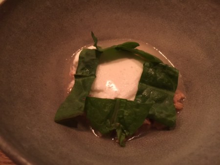 Nackthafer mit Ziegenfrischkäse und Sauerampfer von Olaf Schnelle