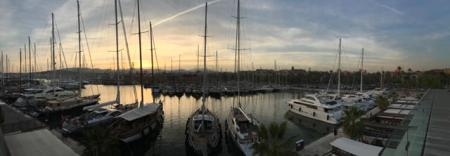 Abendspaziergang in Palma mit den richtigen Schuhen.