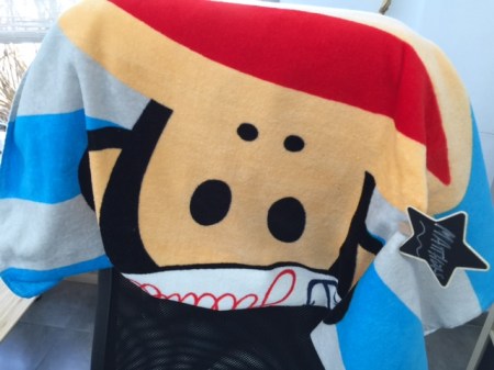 Handtuch über den Stuhl mit Namen - so muss es sein.