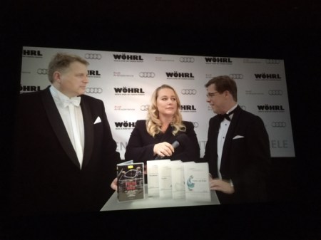 Axel Brüggemann gibt sich Mühe, aber Katharina Wagner ist nicht bei der Sache.