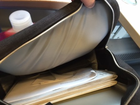 Gut gelöst ist das helle Innenfutter des Der Fancyshion Rucksack Citybag