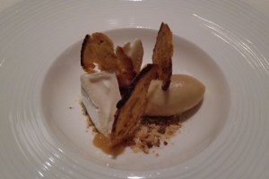 Ziegenkäse, Quitte, Nuss