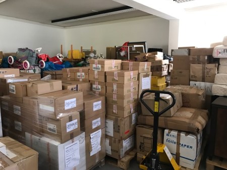 Das Lager der Togohilfe Maisach wird morgen nach Togo verschifft. 
