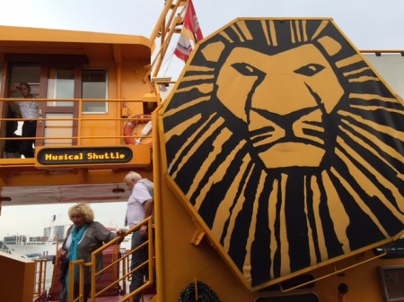 Das Logo zeigt das richtige Schiff.