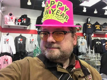 Perfekt ausgestattet für den Silvesterabend in New York.