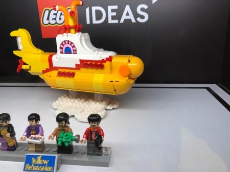 Wir leben alle im gelben U-Boot.