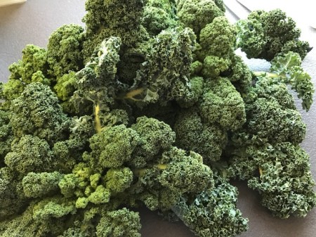 Frischer Grünkohl vom Gemüsehändler.