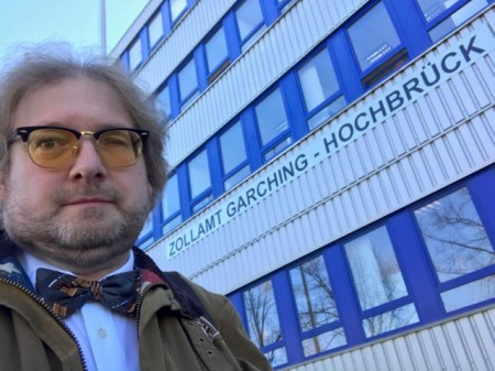 Die Fahrt zum Zoll kostet Zeit, aber jetzt hab ich den Hub.