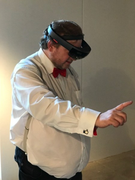 Arbeiten im virtuellen Raum - wahnsinnige Möglichkeiten ergeben sich.