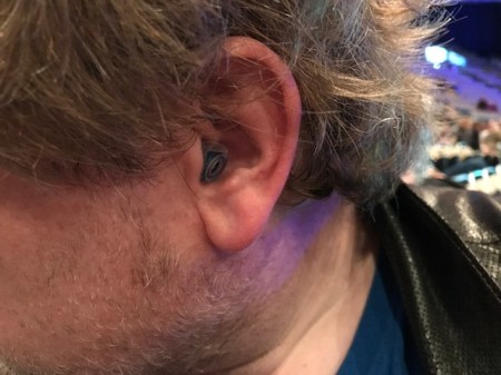 ich bin mit dem Senner MusicPro Gehörschutz gut gefahren.