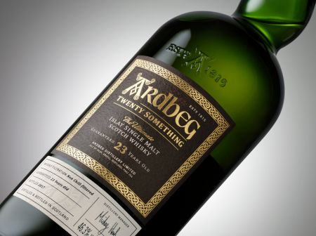 Der Ardbeg Twenty Something Committee Release.