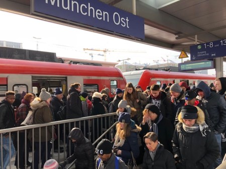 Das Gedränge am Ostbahnhof war groß. 
