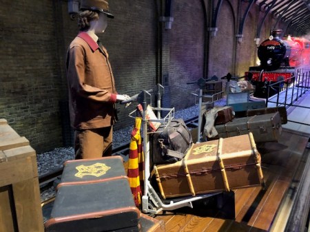 Lust auf ein kleines Harry Potter Quiz? Wem gehört welches Gepäck? 