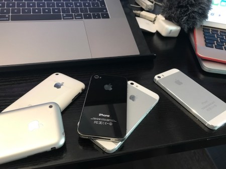 Eine Sammlung von Videokameras, äh Smartphones.