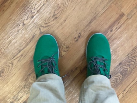 Ein zweites Paar in Grün muss her bis der Zeh verheilt ist. 