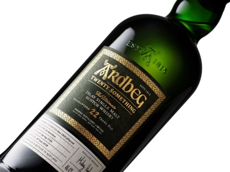 Wunderbare Geschichte um das dritte Release aus der limitierten Ardbeg Twenty Something-Reihe.
