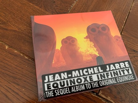 Lange habe ich auf dieses Album von Jean Michel Jarre gewartet. 