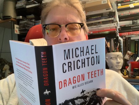 Ein Dino-Roman von Crichton aus dem Jahre 1974 wurde jetzt veröffentlicht.