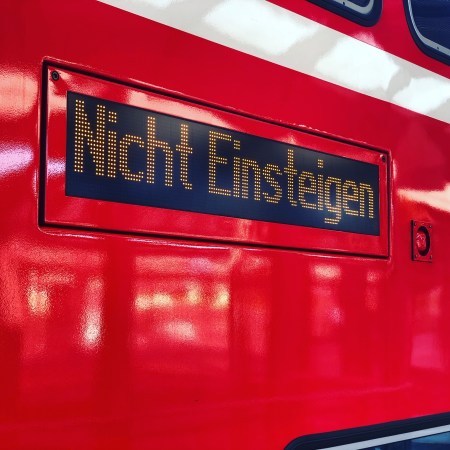 Bei so manchen Gesprächen in der Bahn sollte man nicht einsteigen. 